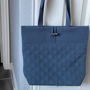 Vera Bradley tote quilted microfiber tote.